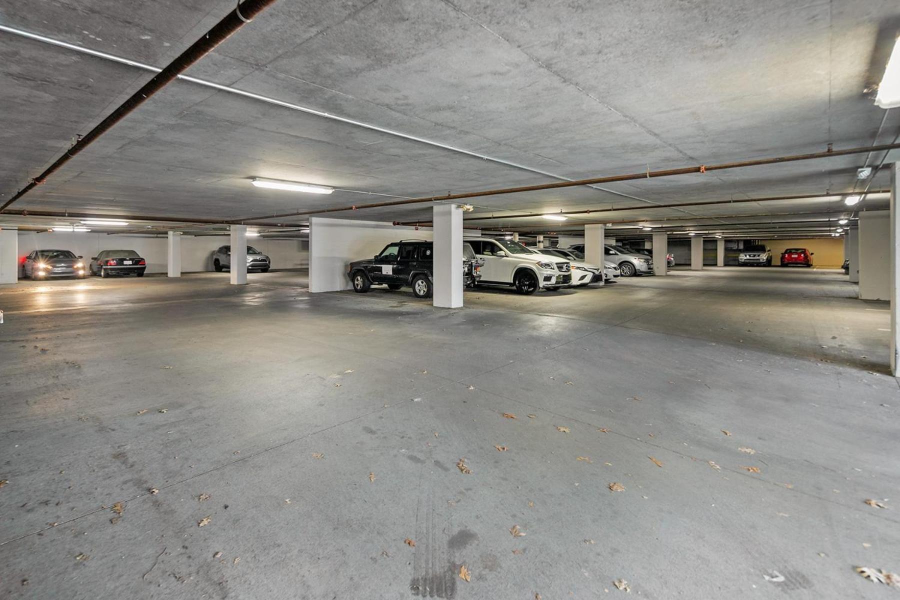 Spacious 2bd With Private Balcony And Free Parking 2 Apartment Charlotte