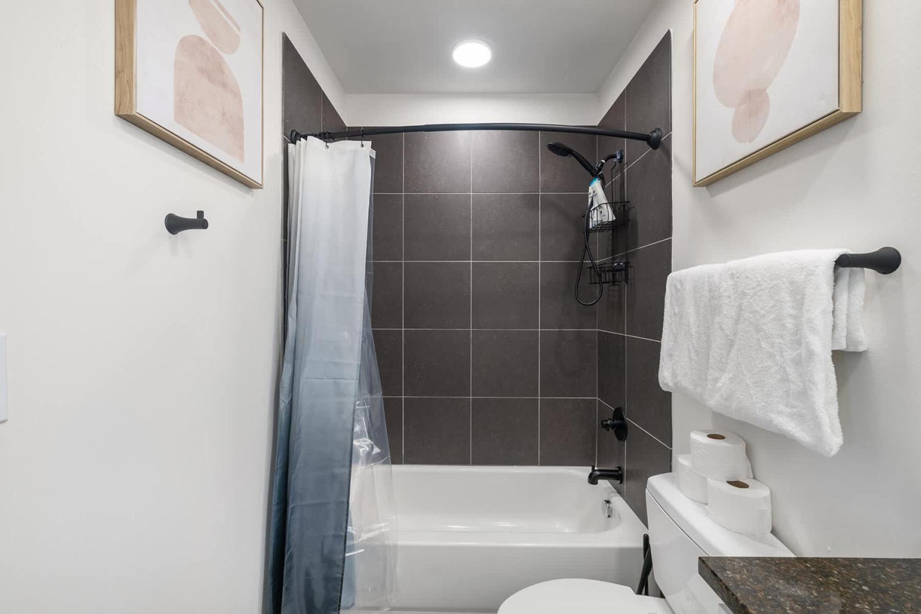 Apartment Spacious 2bd With Private Balcony And Free Parking 2 *