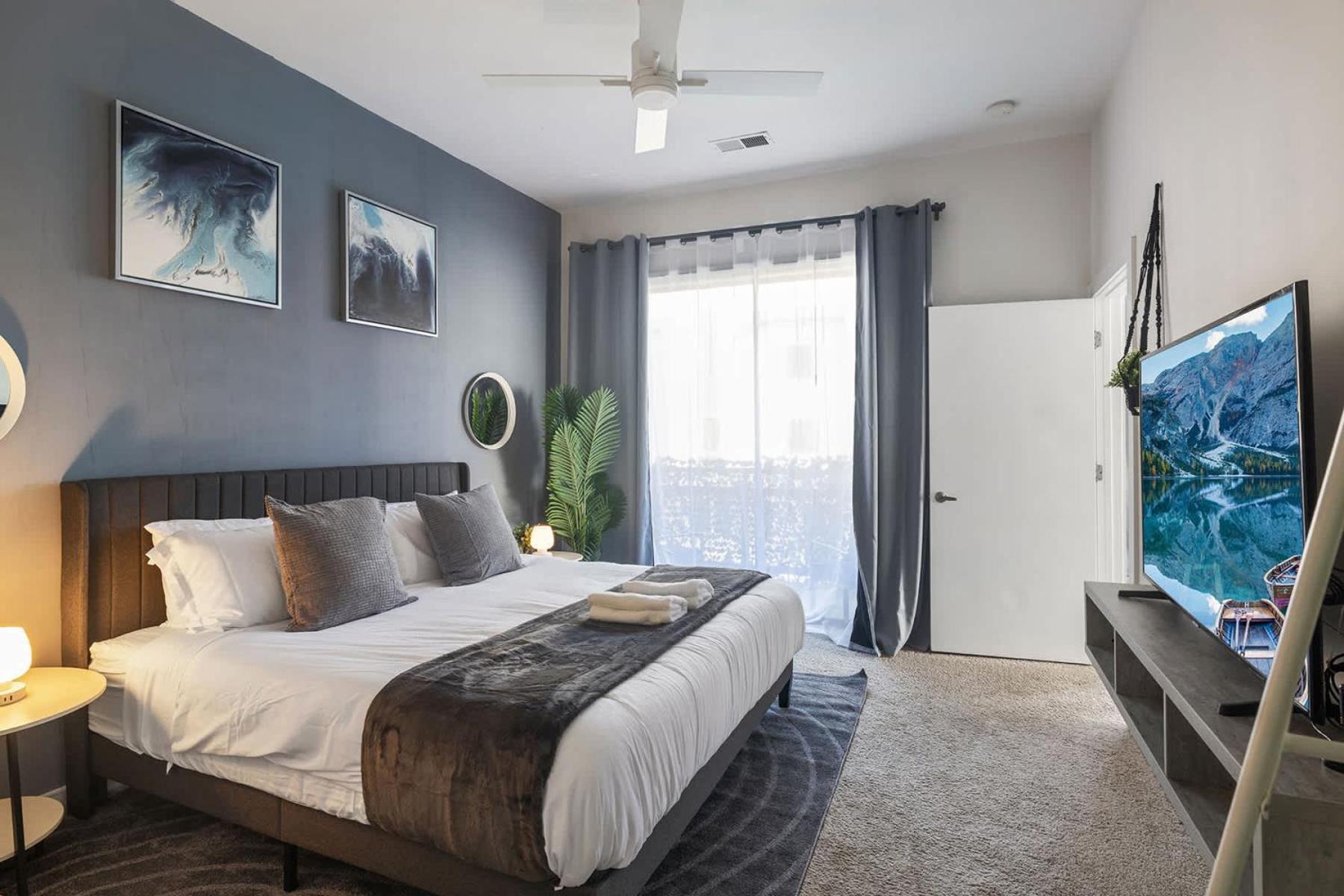 Spacious 2bd With Private Balcony And Free Parking 2 Apartment *