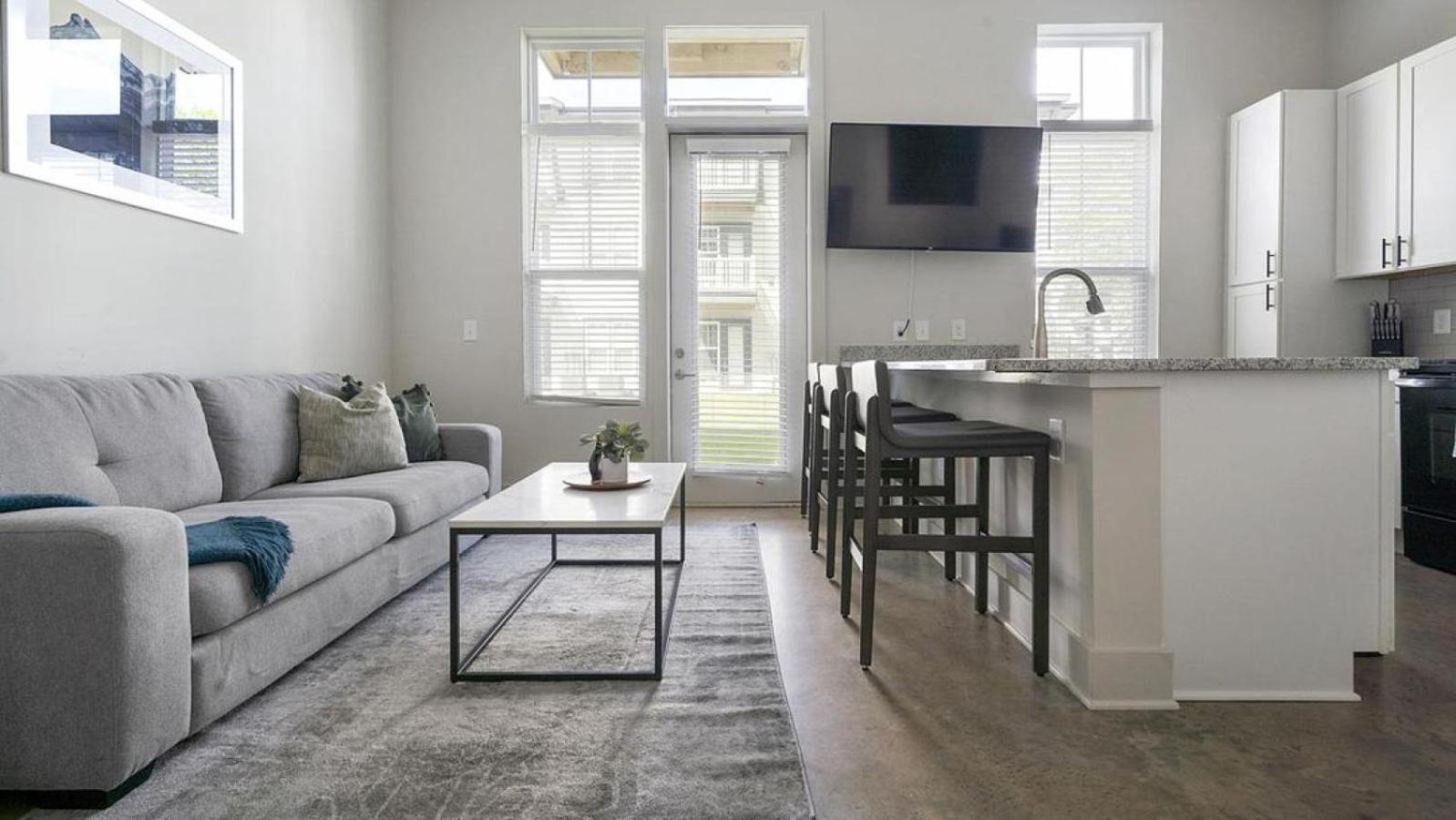 Apartment Landing At The Henry - 1 Bedroom In Northwest