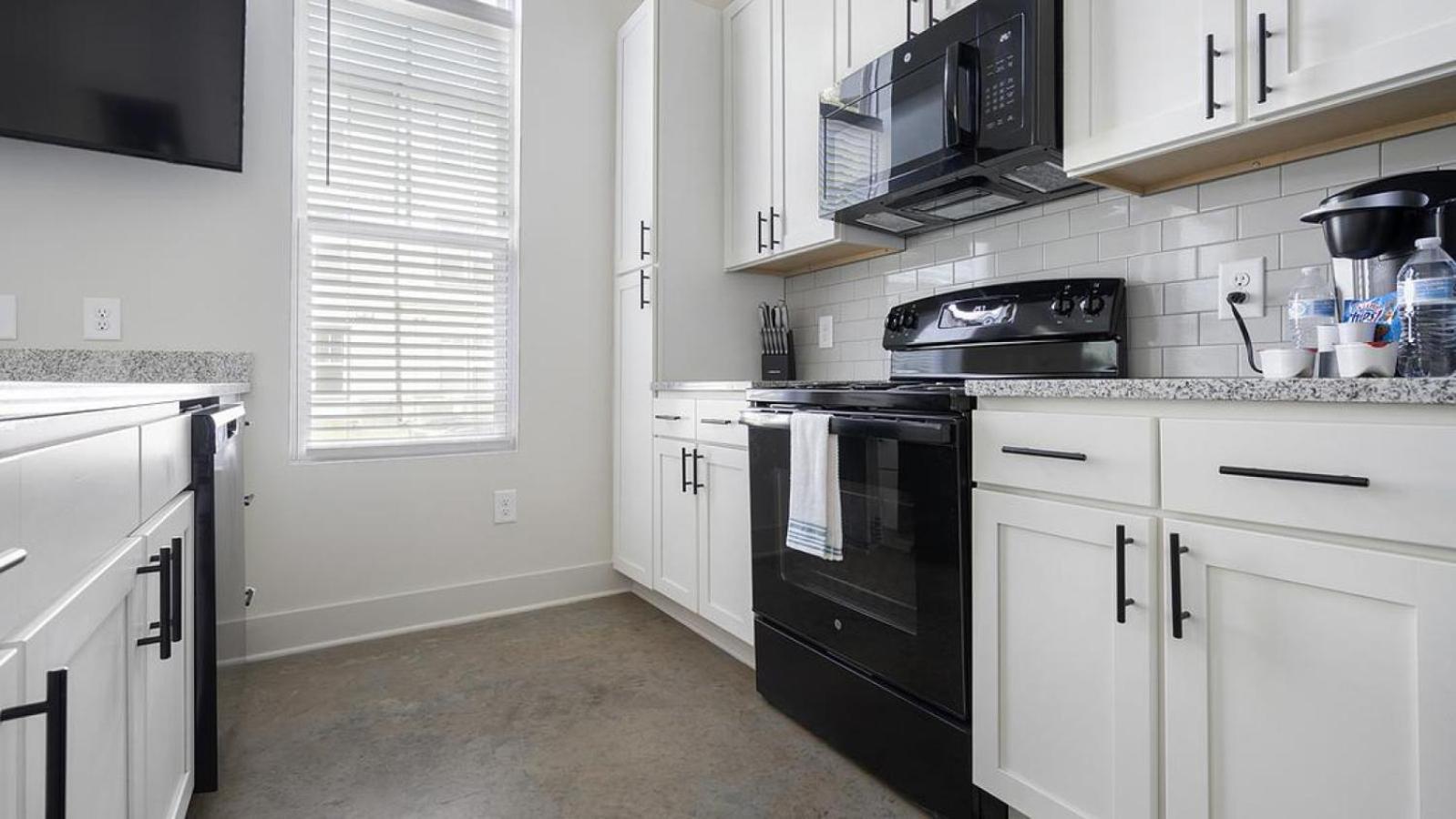 Apartment Landing At The Henry - 1 Bedroom In Northwest
