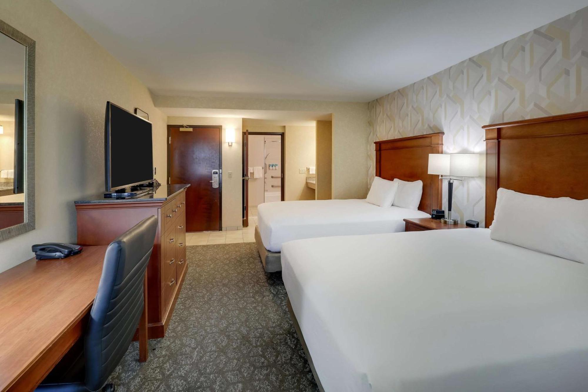 Hotel Drury & Place Charlotte