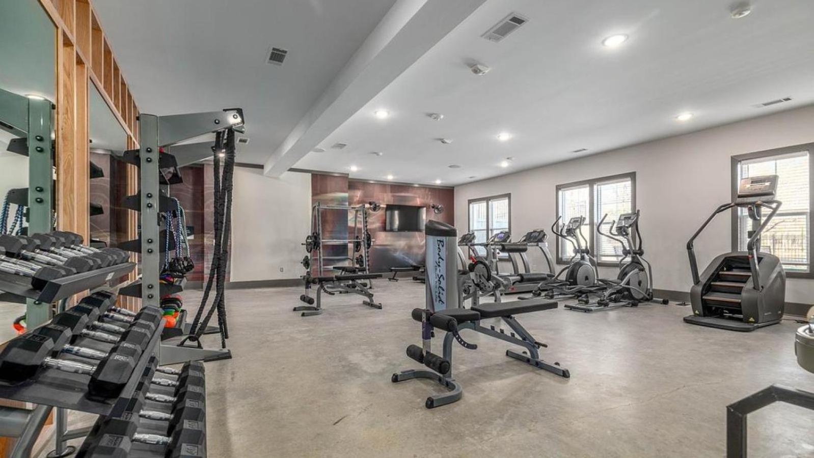 Landing At The Henry - 1 Bedroom In Northwest Apartment *