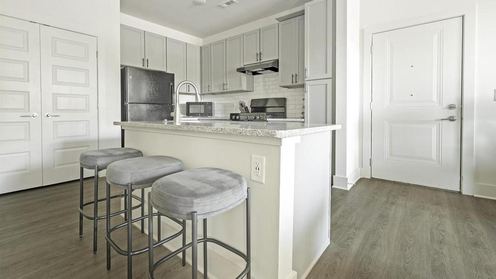 Apartment Landing At The Henry - 1 Bedroom In Northwest