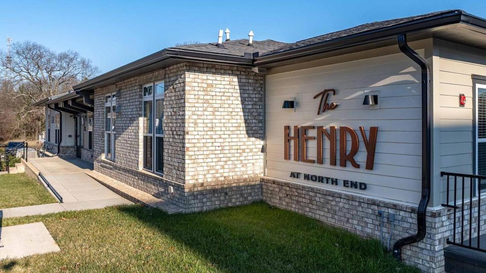 Apartment Landing At The Henry - 1 Bedroom In Northwest *