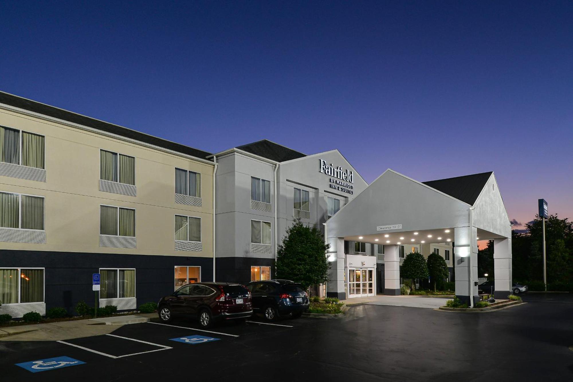 Hotel Fairfield & Arrowood 3*