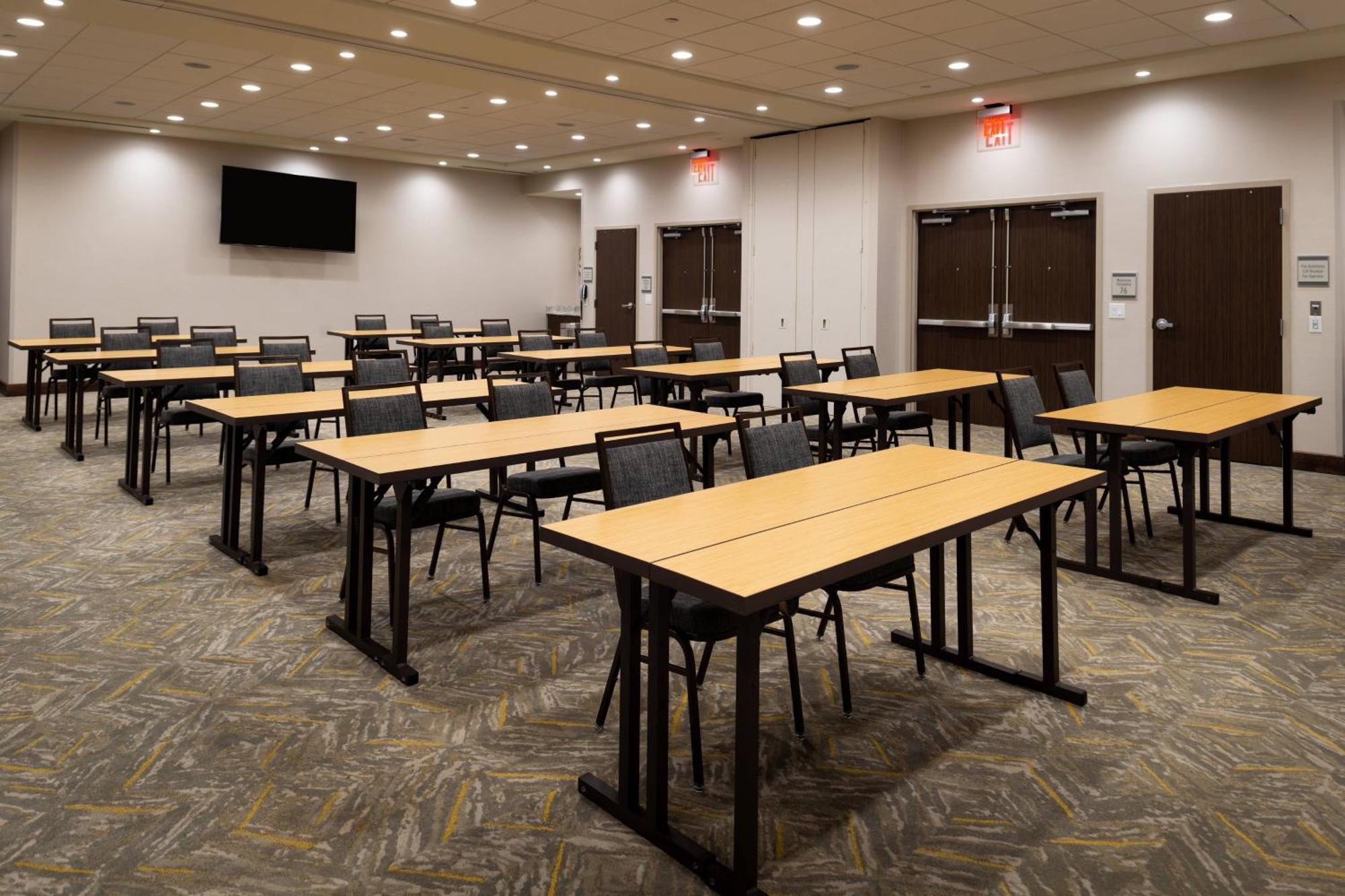 By Marriott Northlake 3*