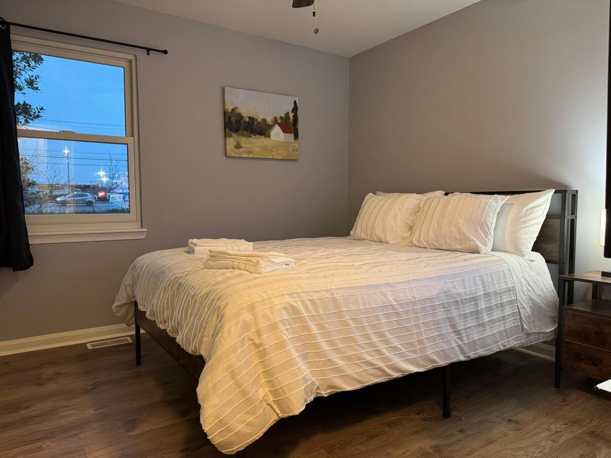 Apartment 3 Bedroom Townhouse-max 8 Guests