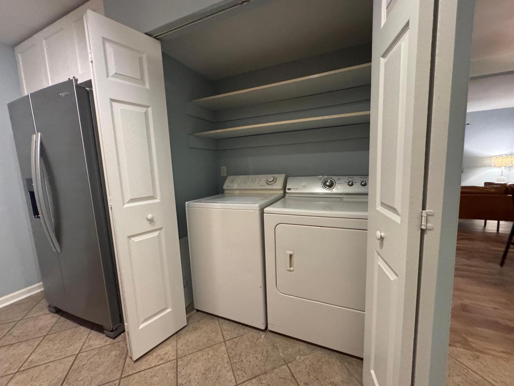 3 Bedroom Townhouse-max 8 Guests Charlotte