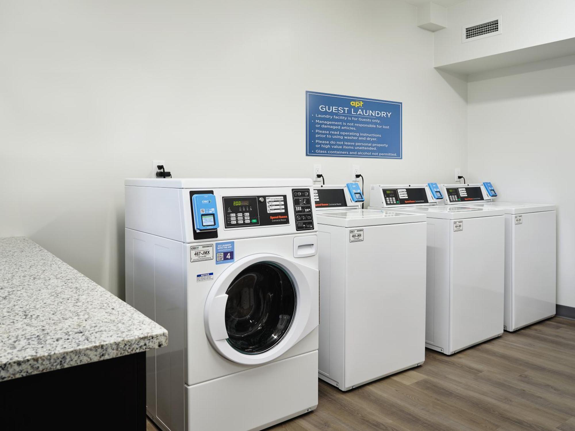 Stayapt North Charlotte