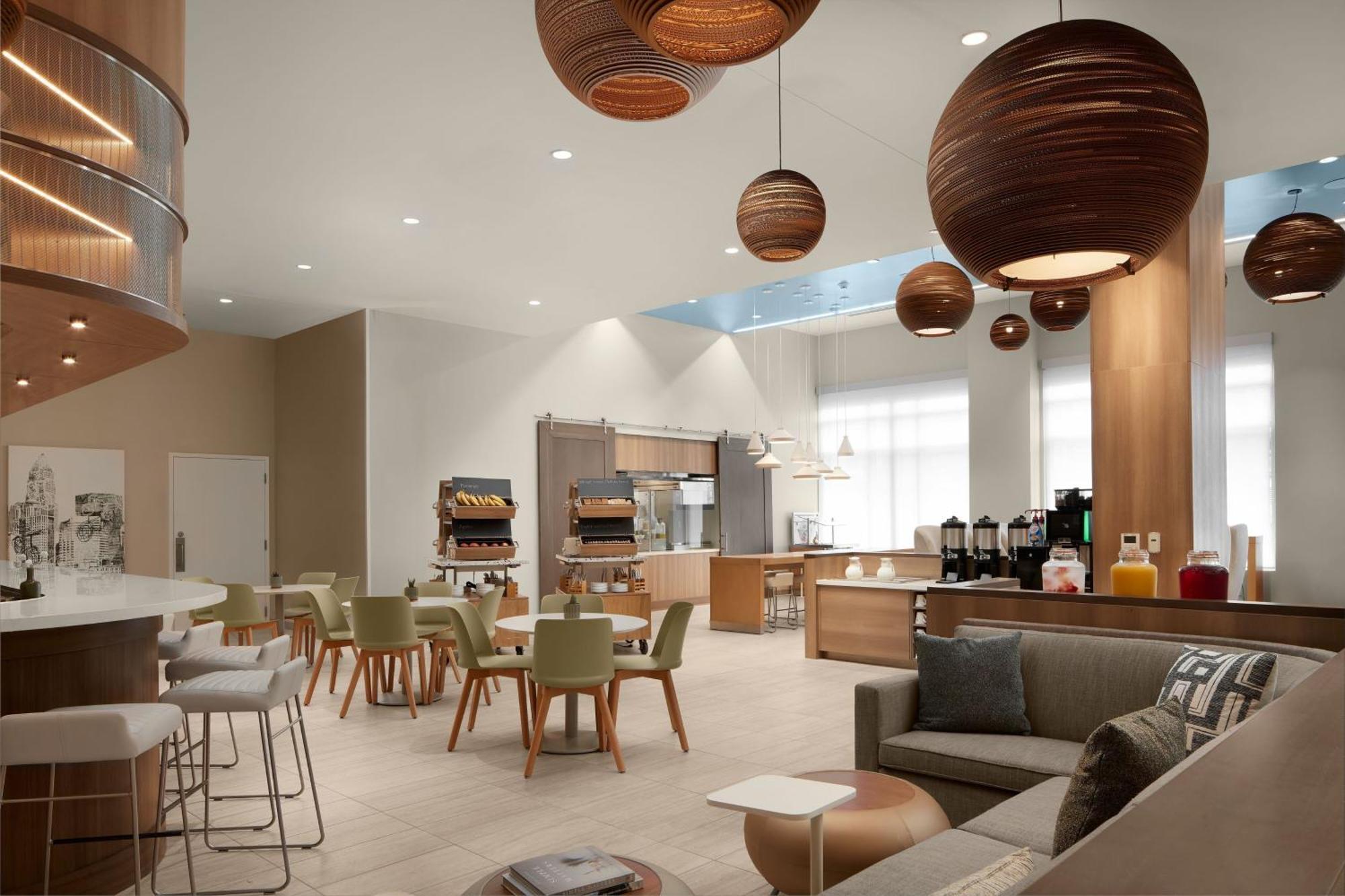 Hotel Element Uptown