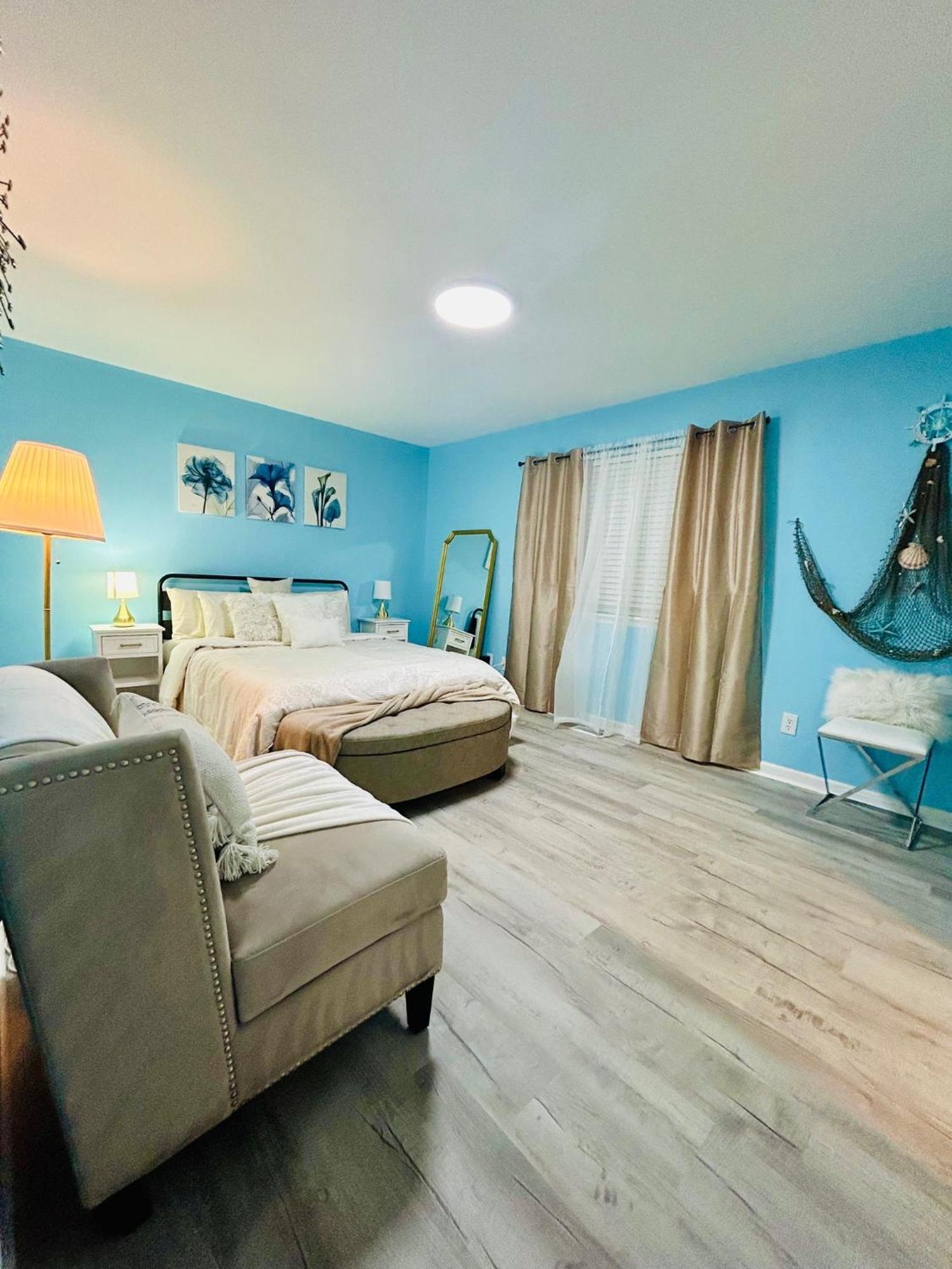 Coastal Retreat Near Pineville And Clt *