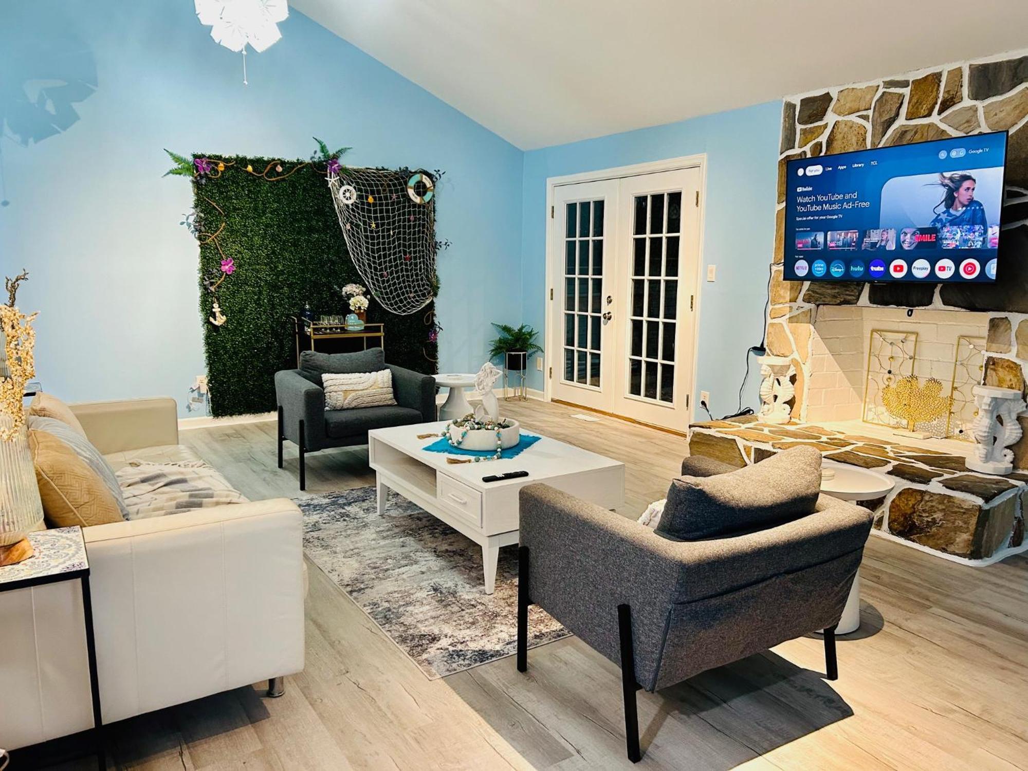 Coastal Retreat Near Pineville And Clt Holiday home *