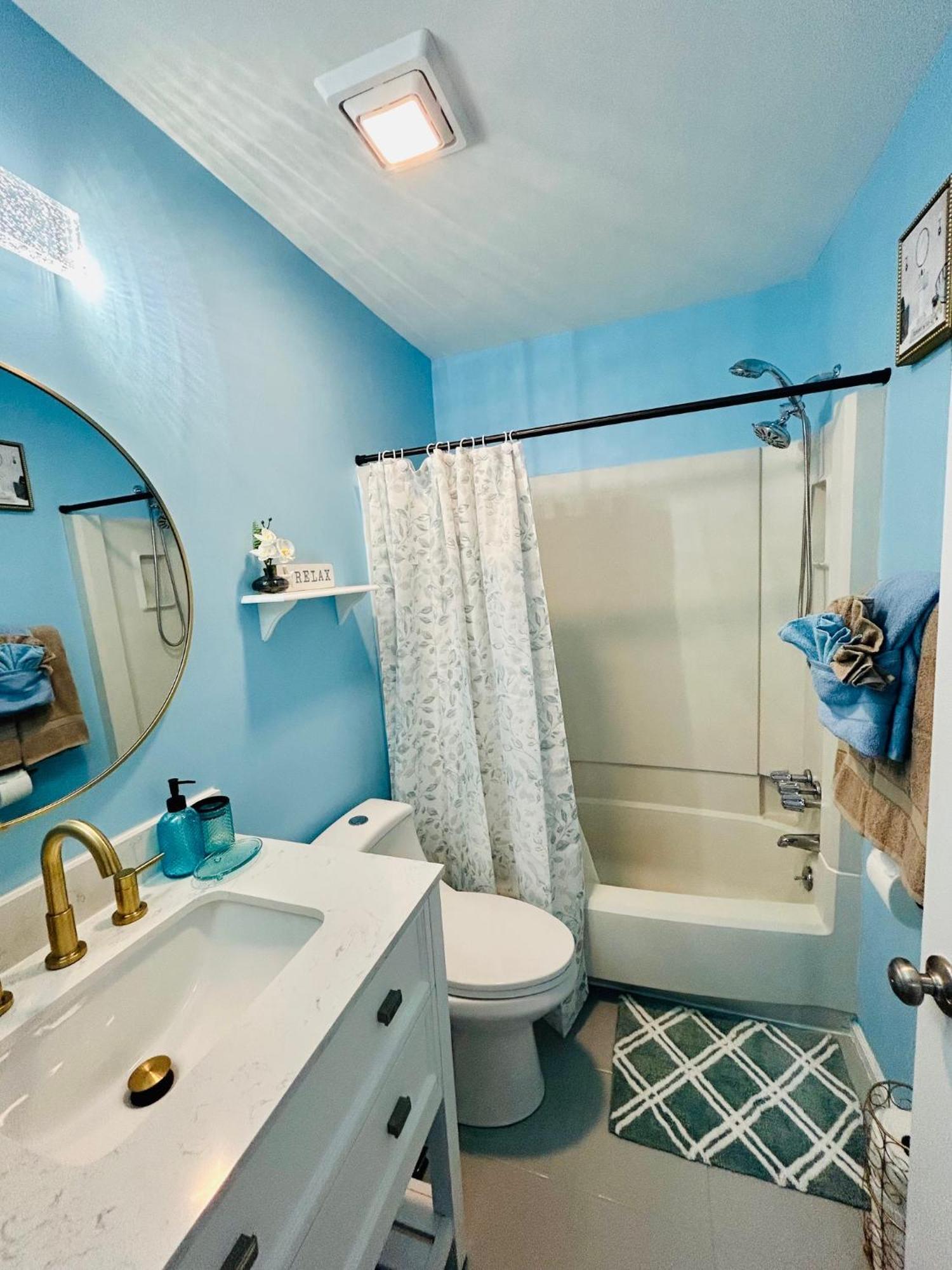 Coastal Retreat Near Pineville And Clt Holiday home *