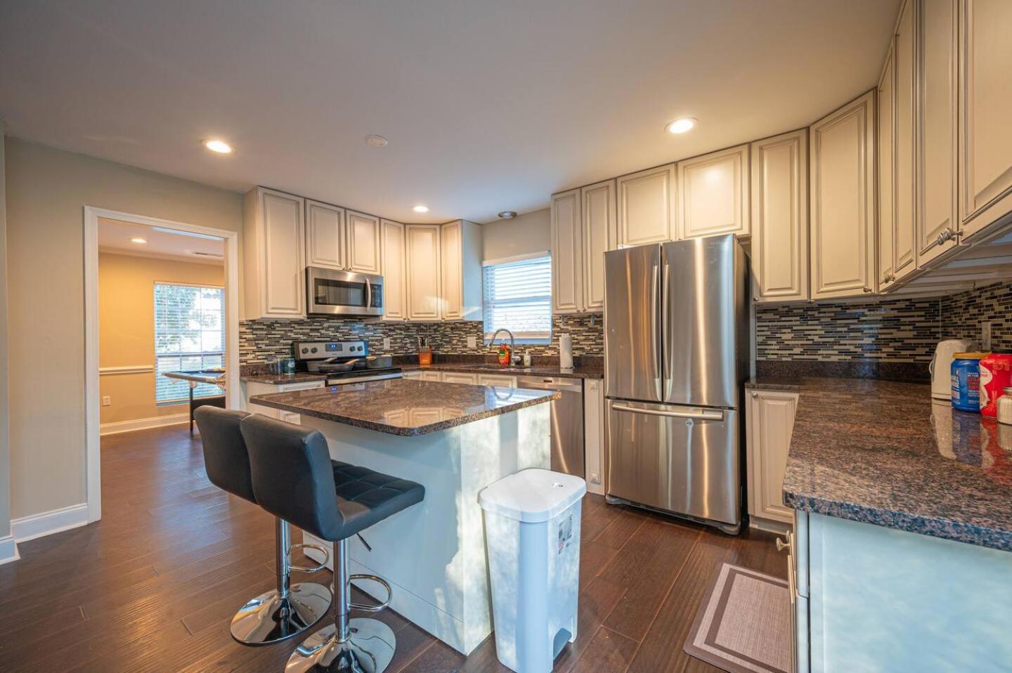 Comfy 3 Bed House,backyard,wifi-spacy Charlotte