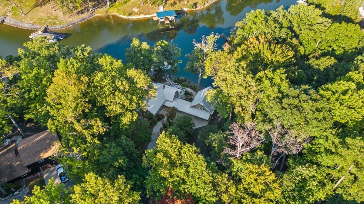 Wylie With Dock, Beach, And Hot Tub Charlotte