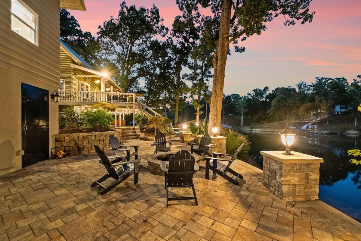 Wylie With Dock, Beach, And Hot Tub Holiday home *