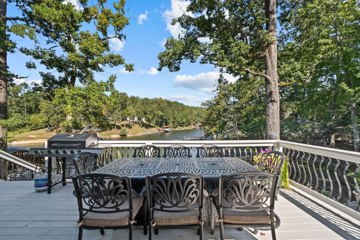 Wylie With Dock, Beach, And Hot Tub Holiday home *