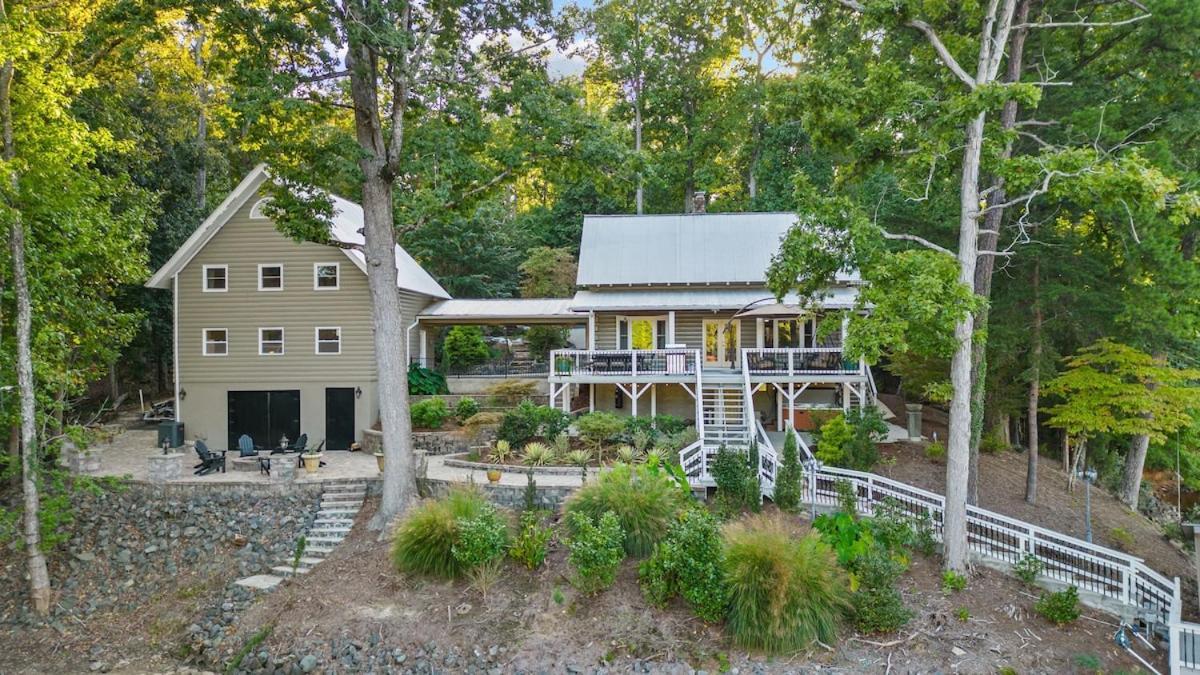 Wylie With Dock, Beach, And Hot Tub Holiday home