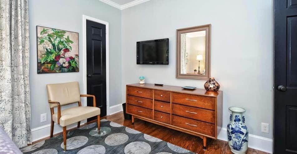 Chic And Comfortable 2br Near Uptown * Charlotte