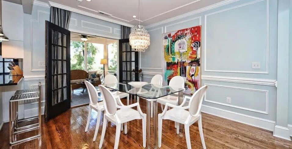 Chic And Comfortable 2br Near Uptown Charlotte