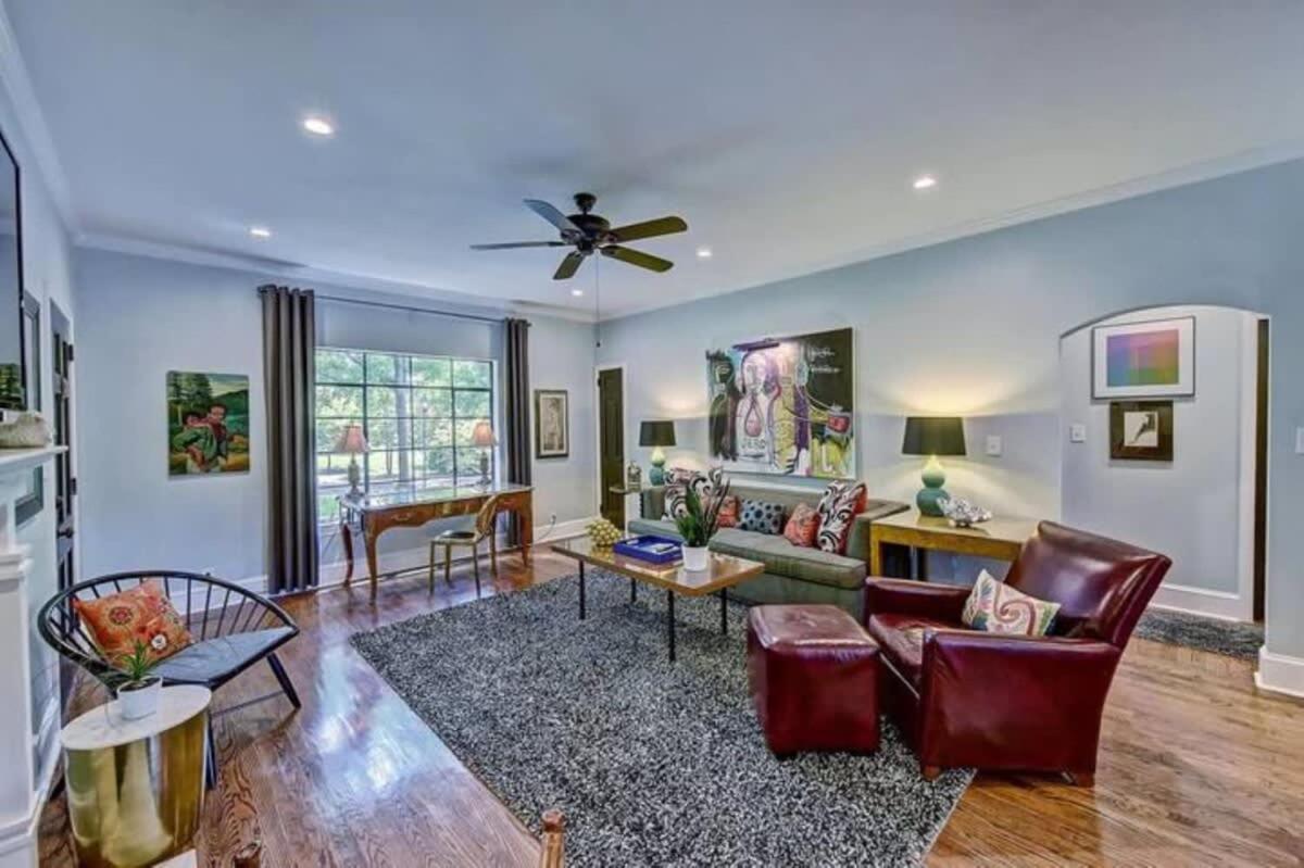 Elegant 2br With Covered Patio * Charlotte