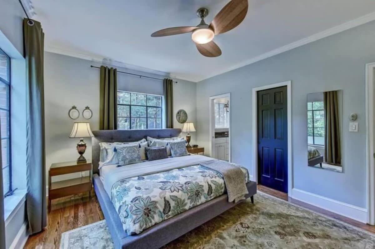 Elegant 2br With Covered Patio * Charlotte