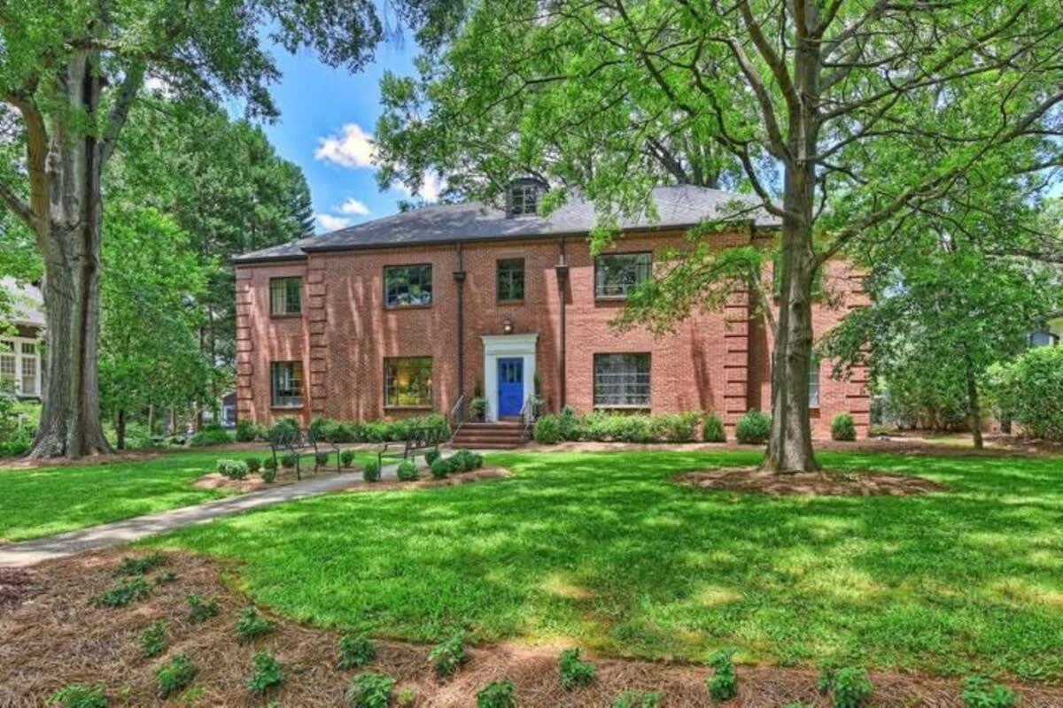 Relax Or Entertain In Luxurious 2br With Patio *