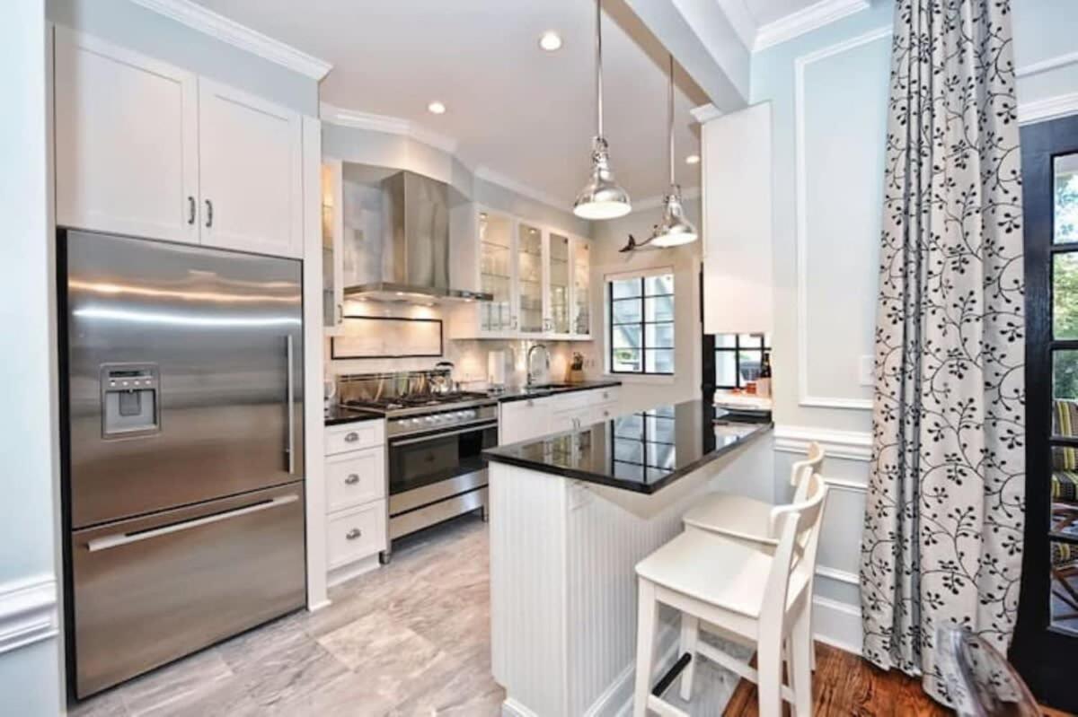 Relax Or Entertain In Luxurious 2br With Patio Holiday home *