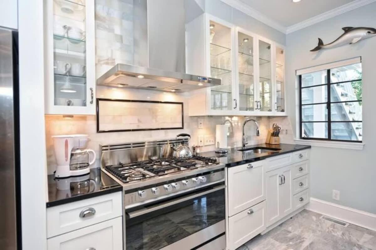 Relax Or Entertain In Luxurious 2br With Patio Holiday home Charlotte