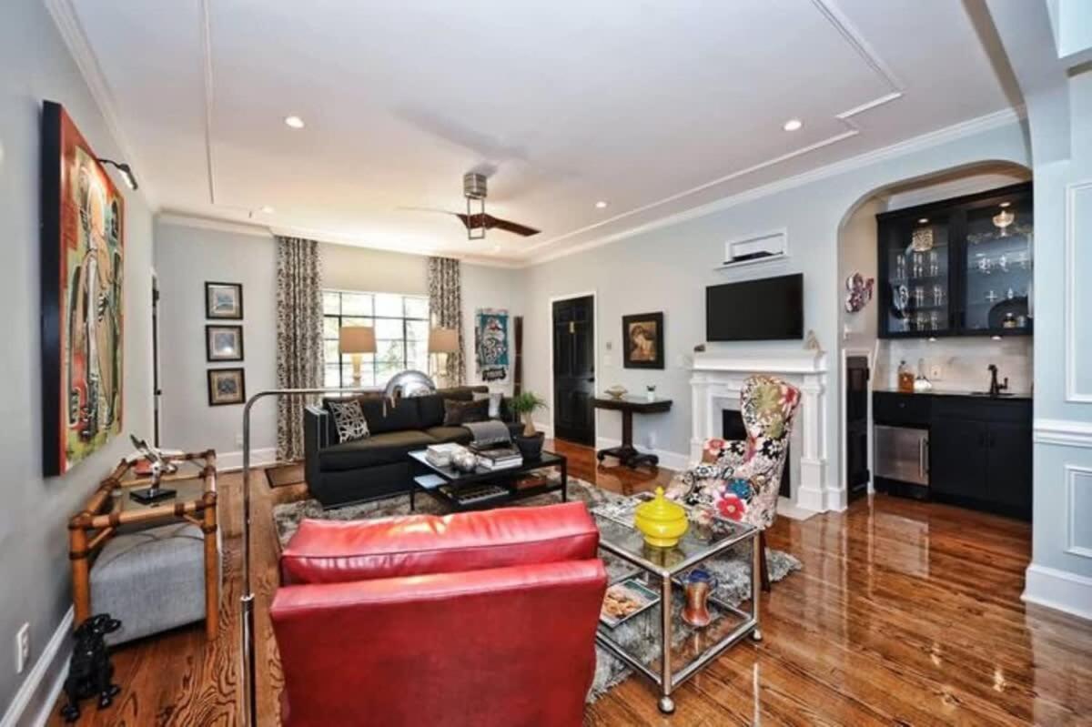 Relax Or Entertain In Luxurious 2br With Patio *