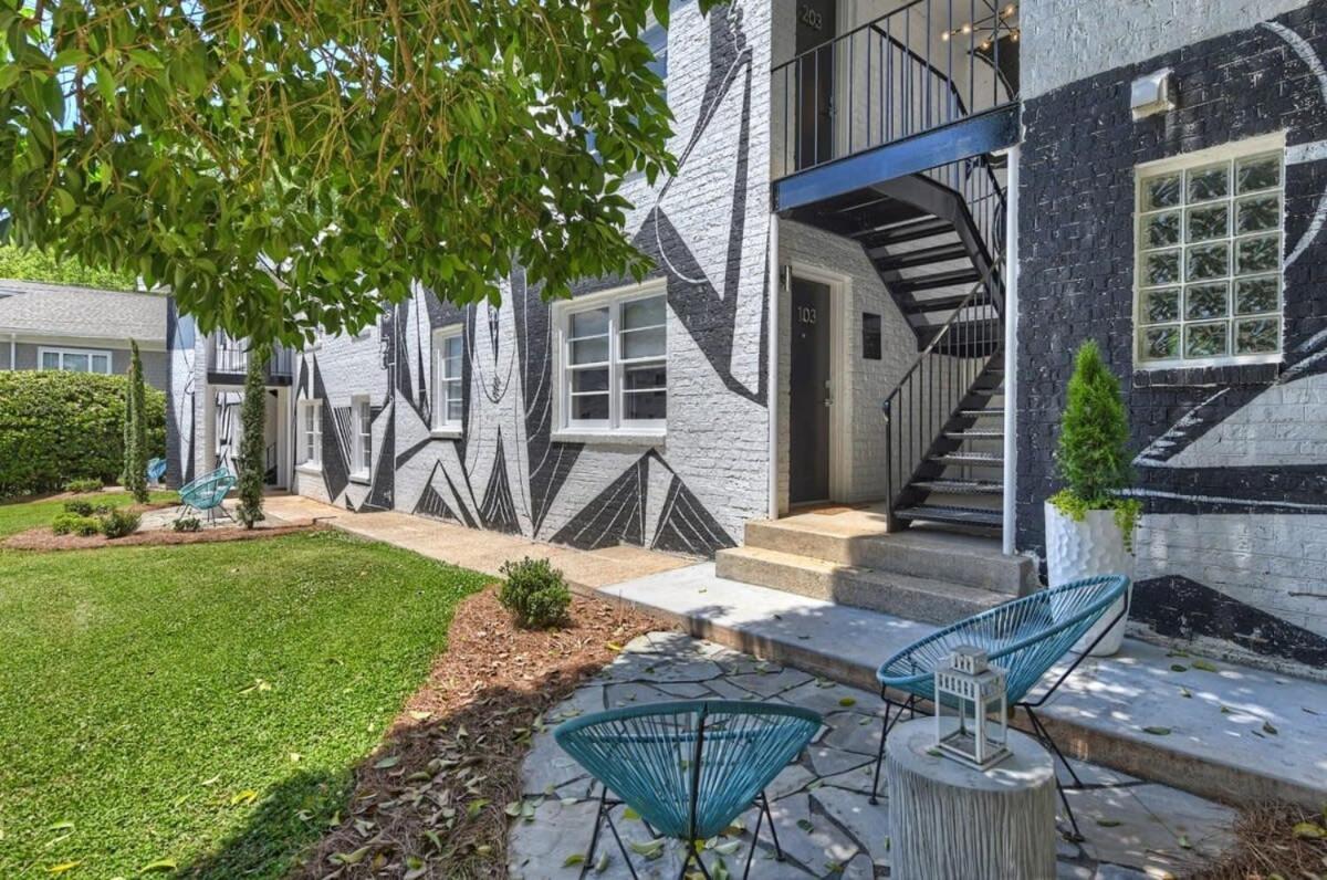 Spacious Conveniently Located 1br In Myers Park Holiday home *