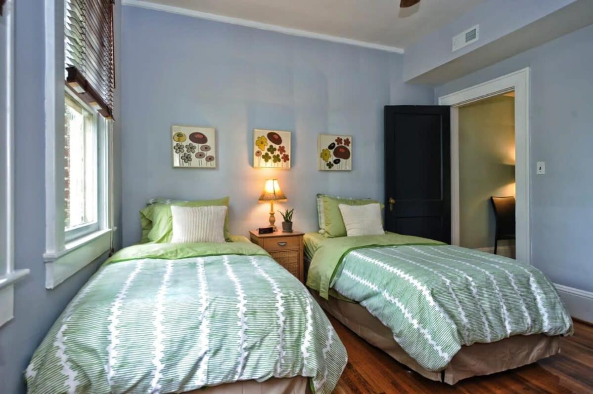 Holiday home Spacious 2br In Myers Park With Sunroom Charlotte