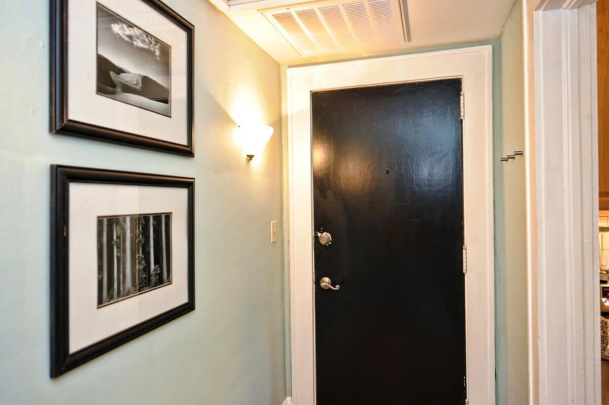 Holiday home Spacious 2br In Myers Park With Sunroom Charlotte