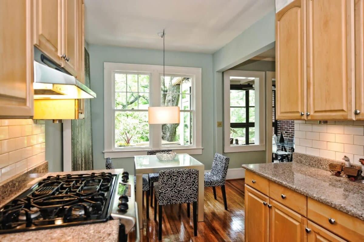 Spacious 2br In Myers Park With Sunroom Charlotte