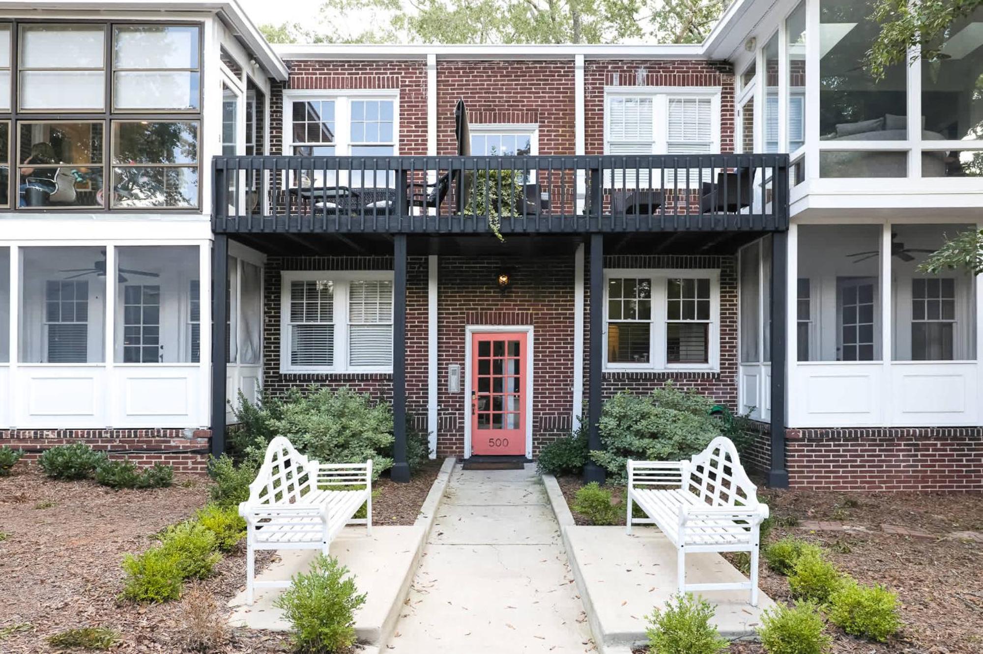 Modern 2br With Sunroom Near Uptown Charlotte