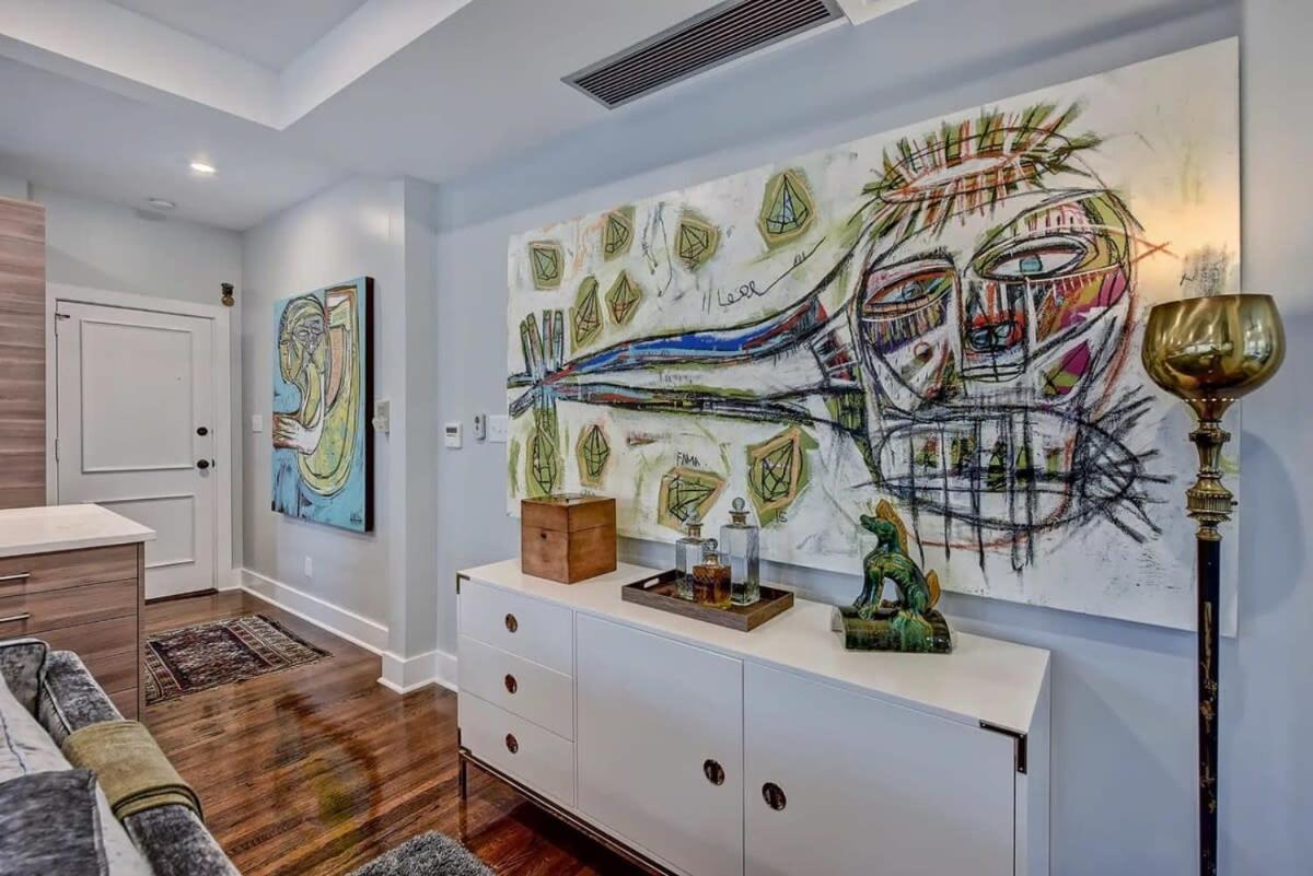 Modern 2br With Sunroom Near Uptown Charlotte