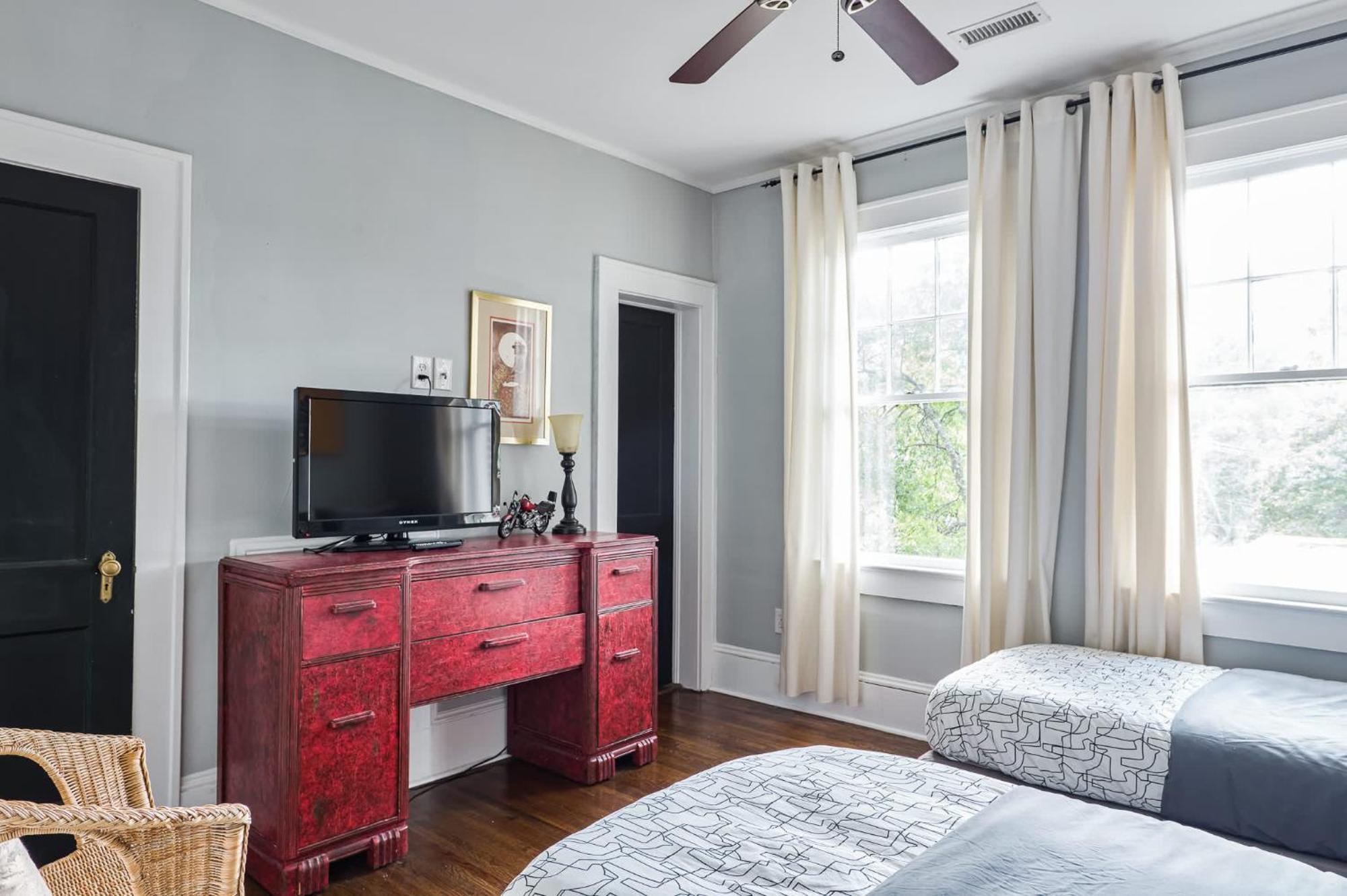 Contemporary Gem In The Heart Of Myers Park Charlotte