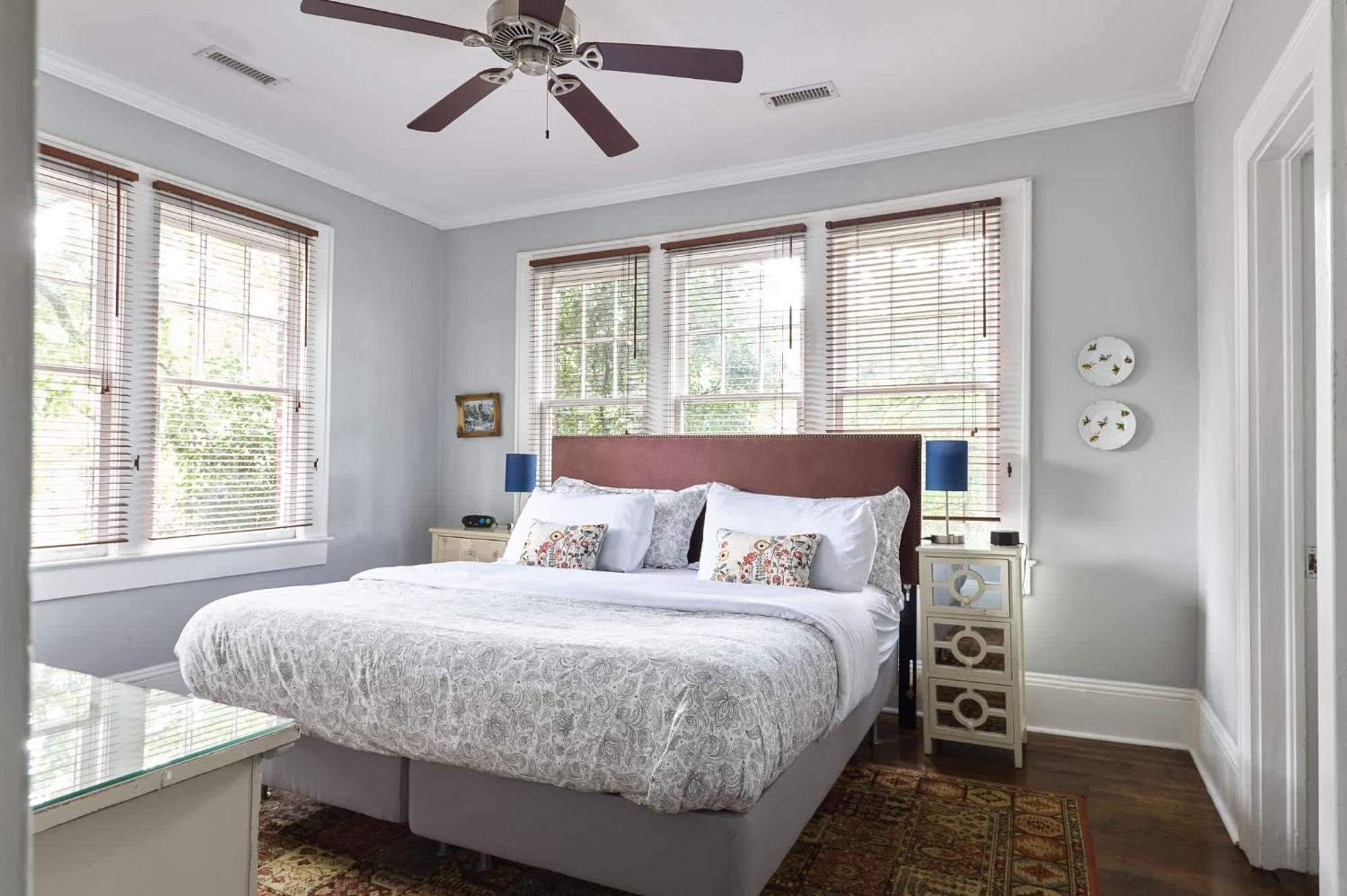 Holiday home Contemporary Gem In The Heart Of Myers Park Charlotte