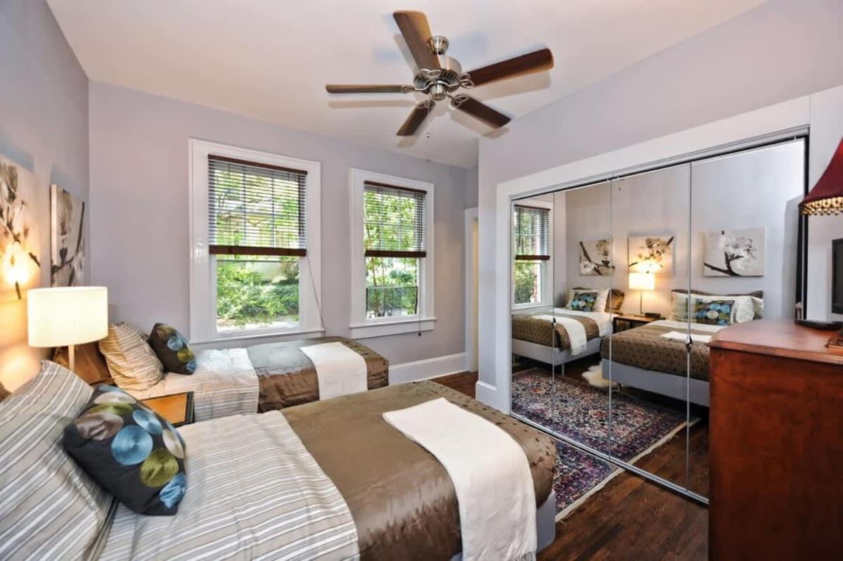 Luxurious Myers Park Living With Screened Porch * Charlotte