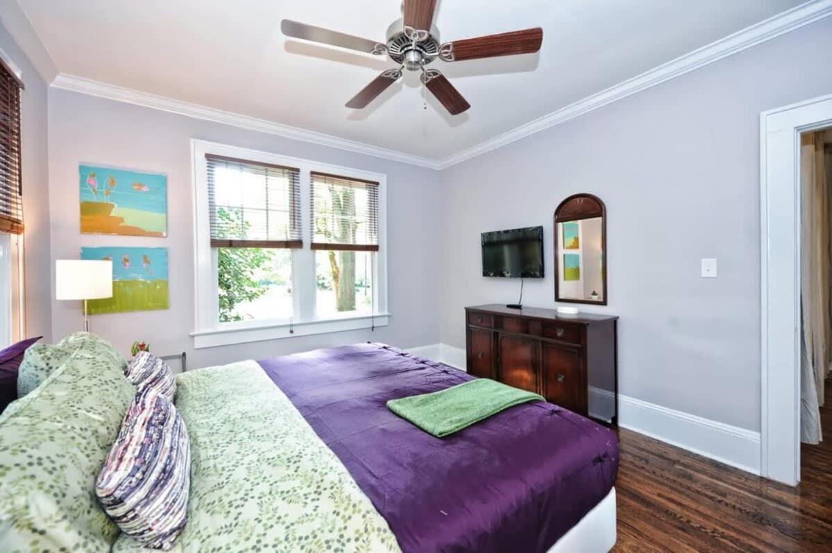 Luxurious Myers Park Living With Screened Porch * Charlotte