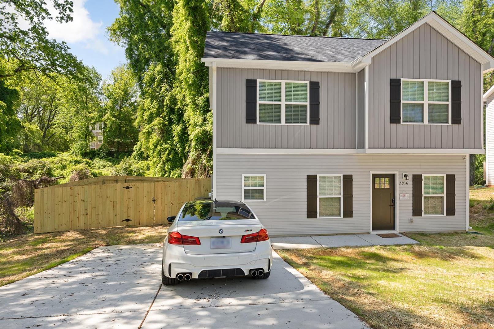 Fresh & Comfy Near Uptown With Hottub & Private Yard Charlotte
