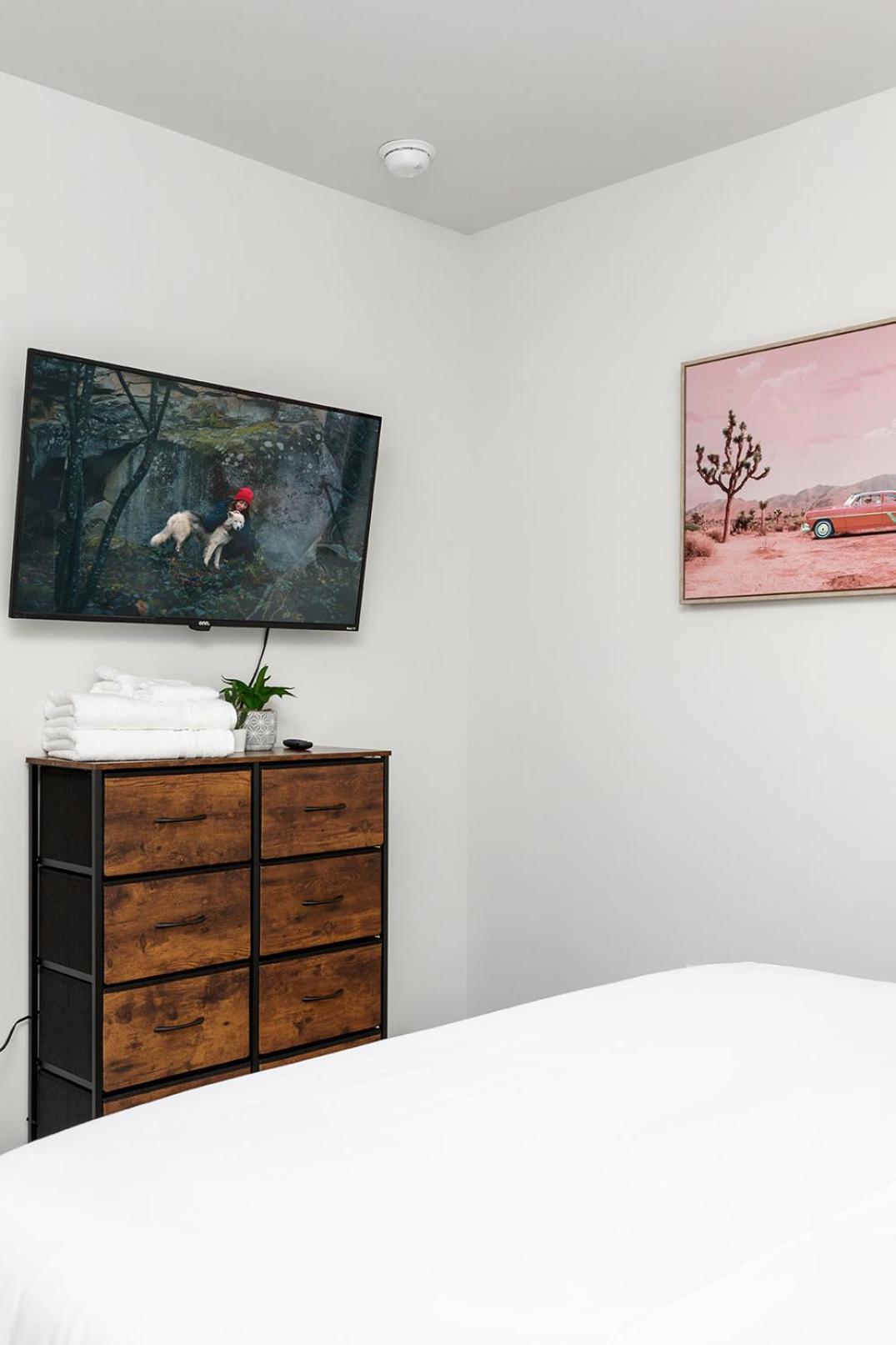 Fresh & Comfy Near Uptown With Hottub & Private Yard Holiday home Charlotte