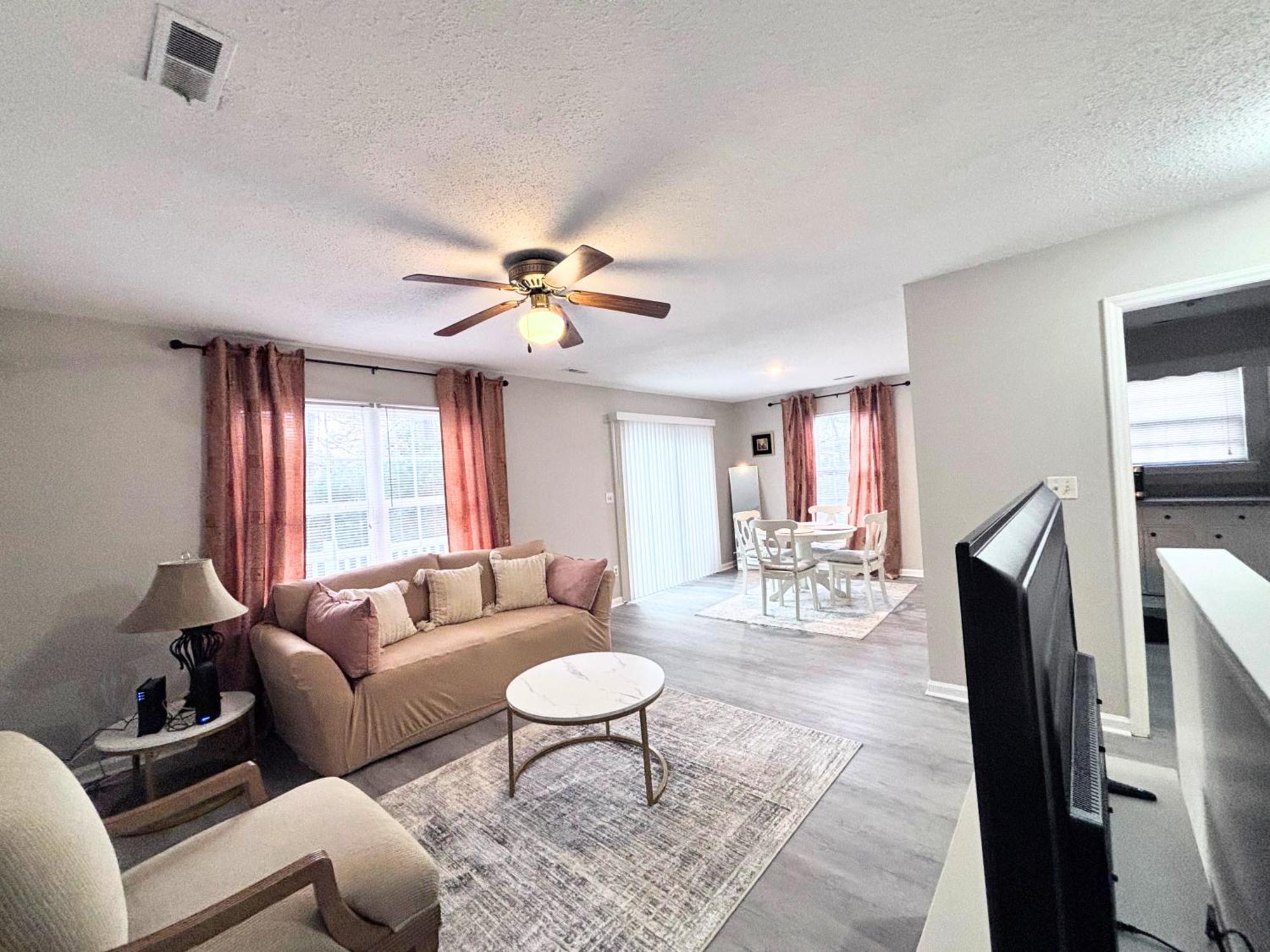 Great Location 2bdrm - Pineville Holiday home Charlotte