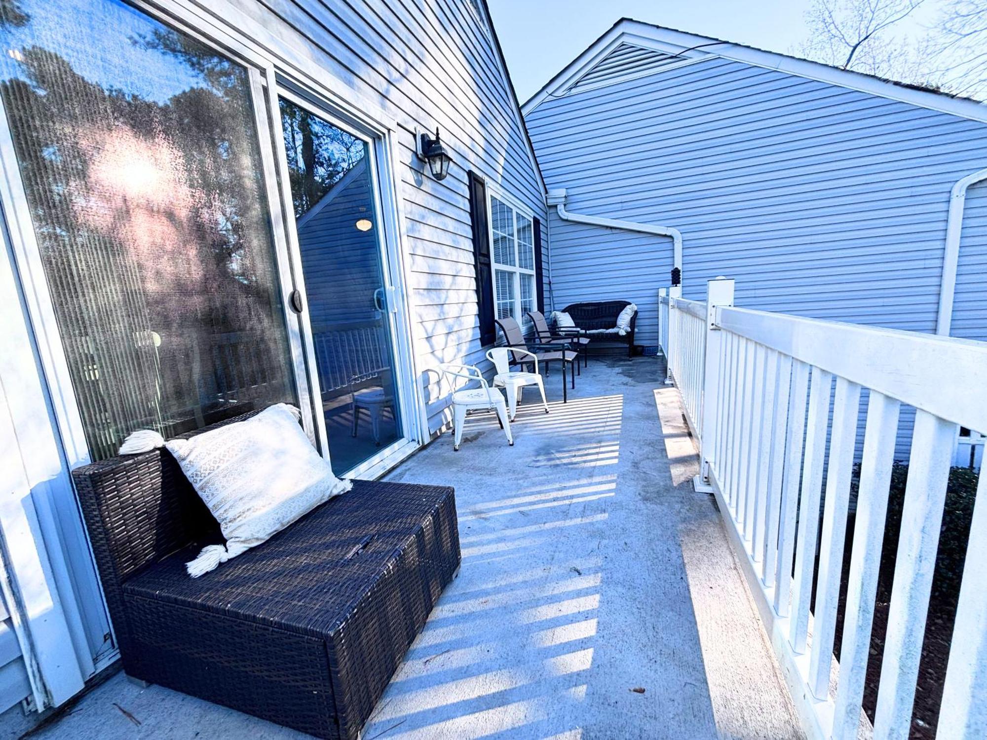 Great Location 2bdrm - Pineville Holiday home *