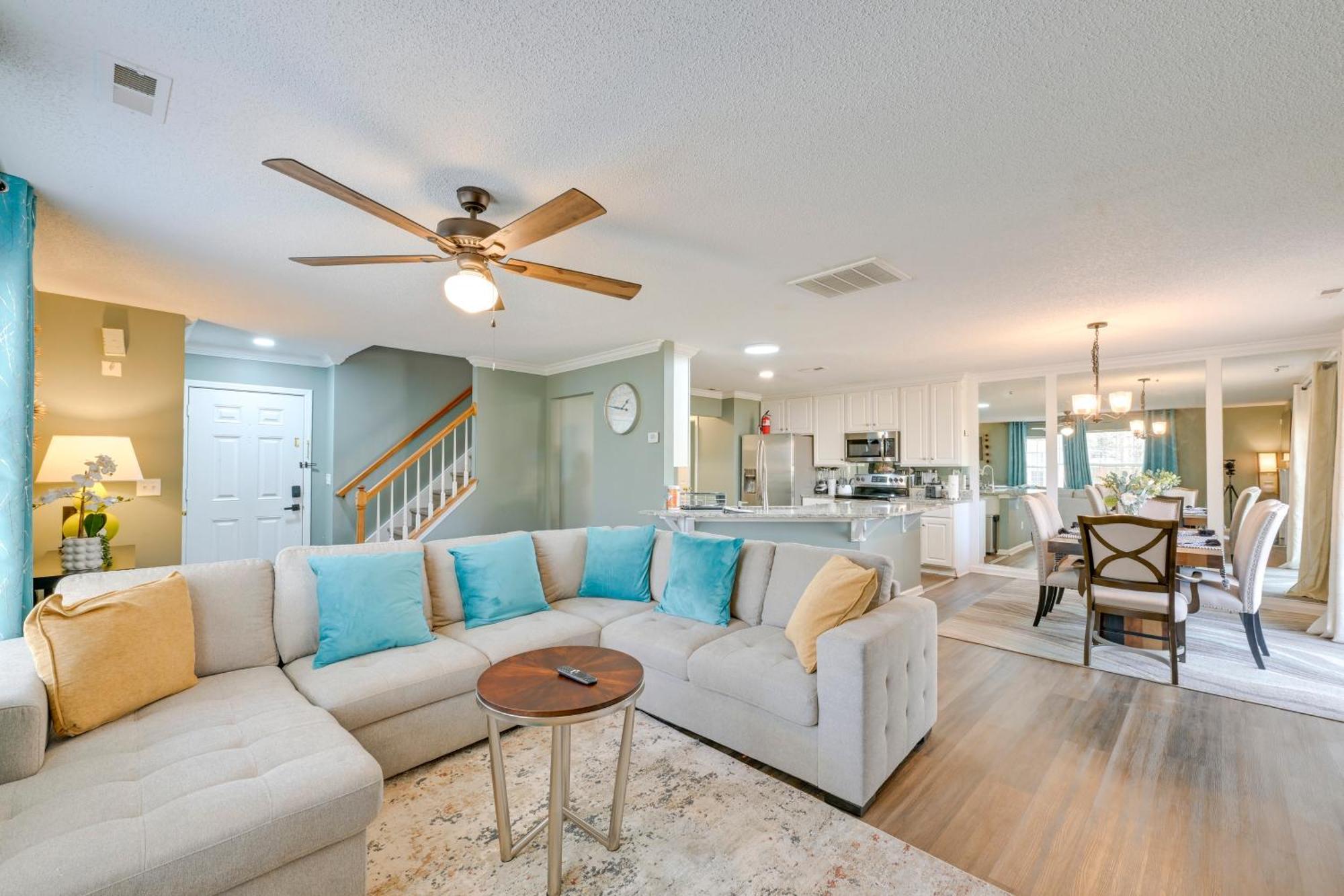 9 Mi To Uptown Dogs Welcome! Holiday home