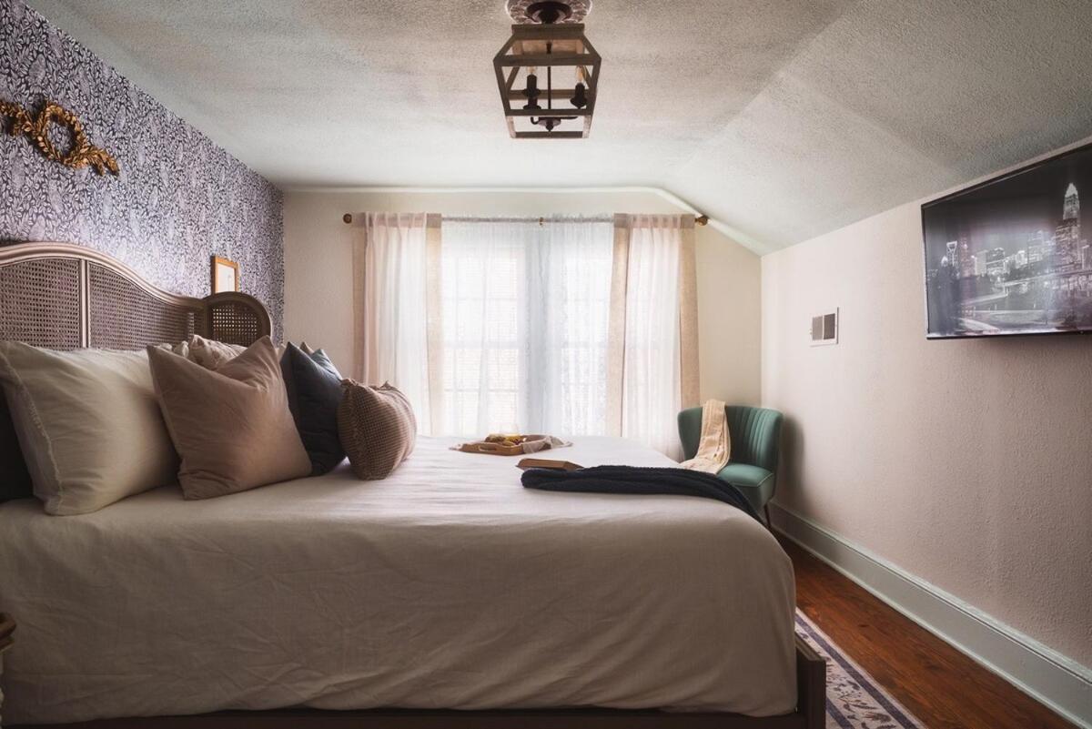 Book Fam Clt Combo Duplex Near Uptown & Breweries! Charlotte
