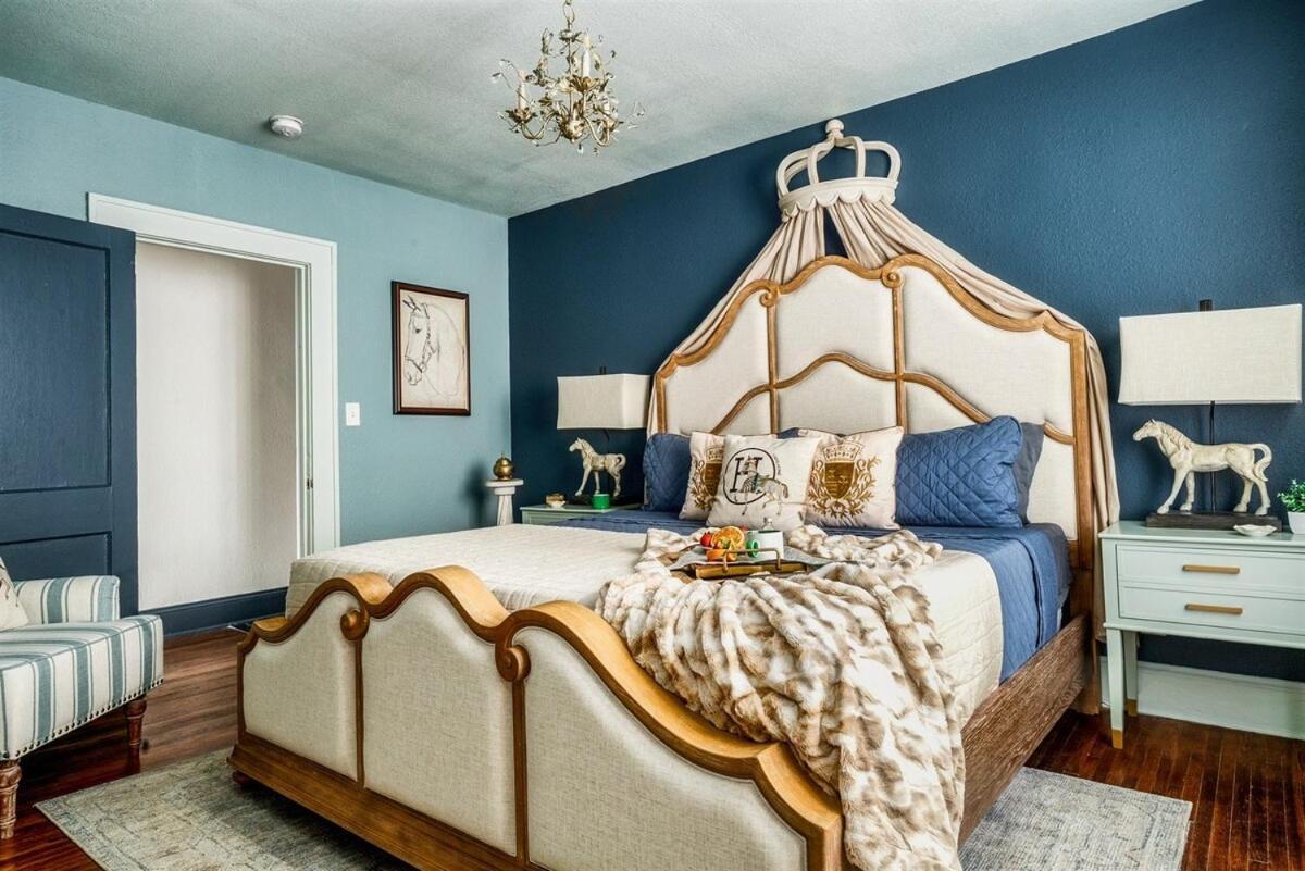 Book Fam Clt Combo Duplex Near Uptown & Breweries! Holiday home