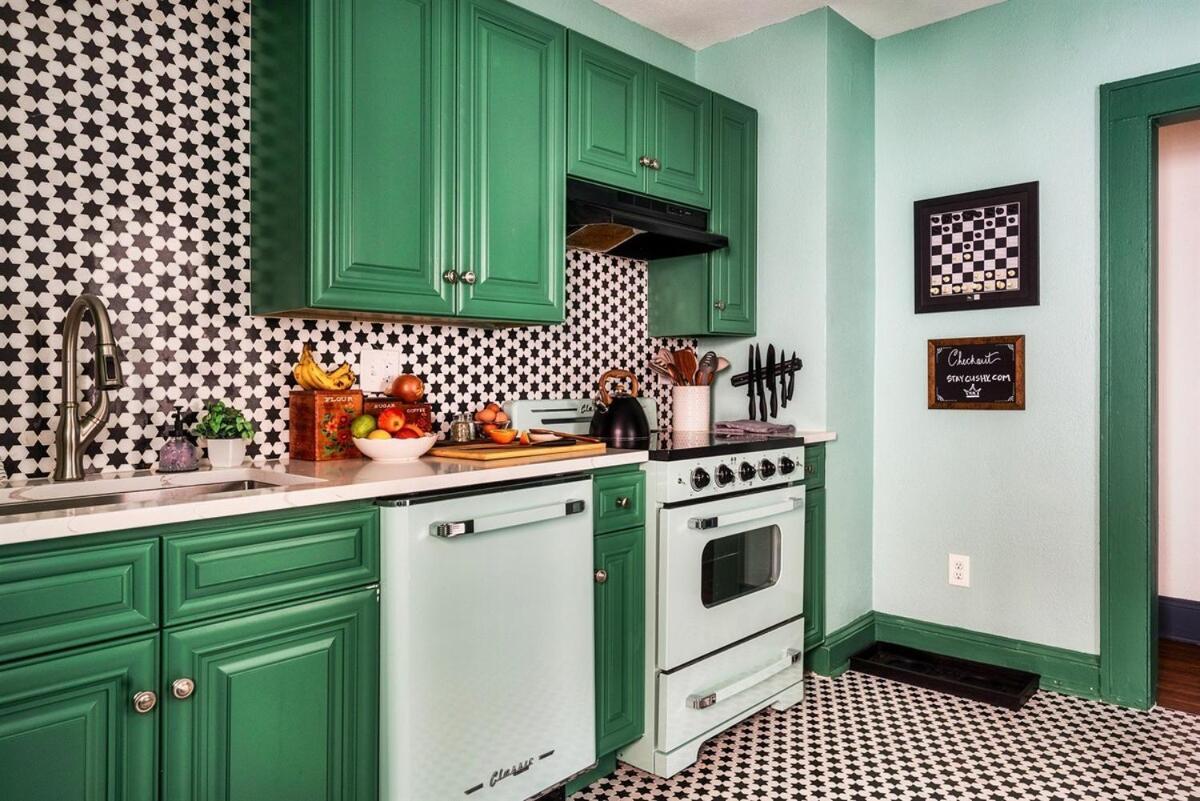 Holiday home Book Fam Clt Combo Duplex Near Uptown & Breweries!