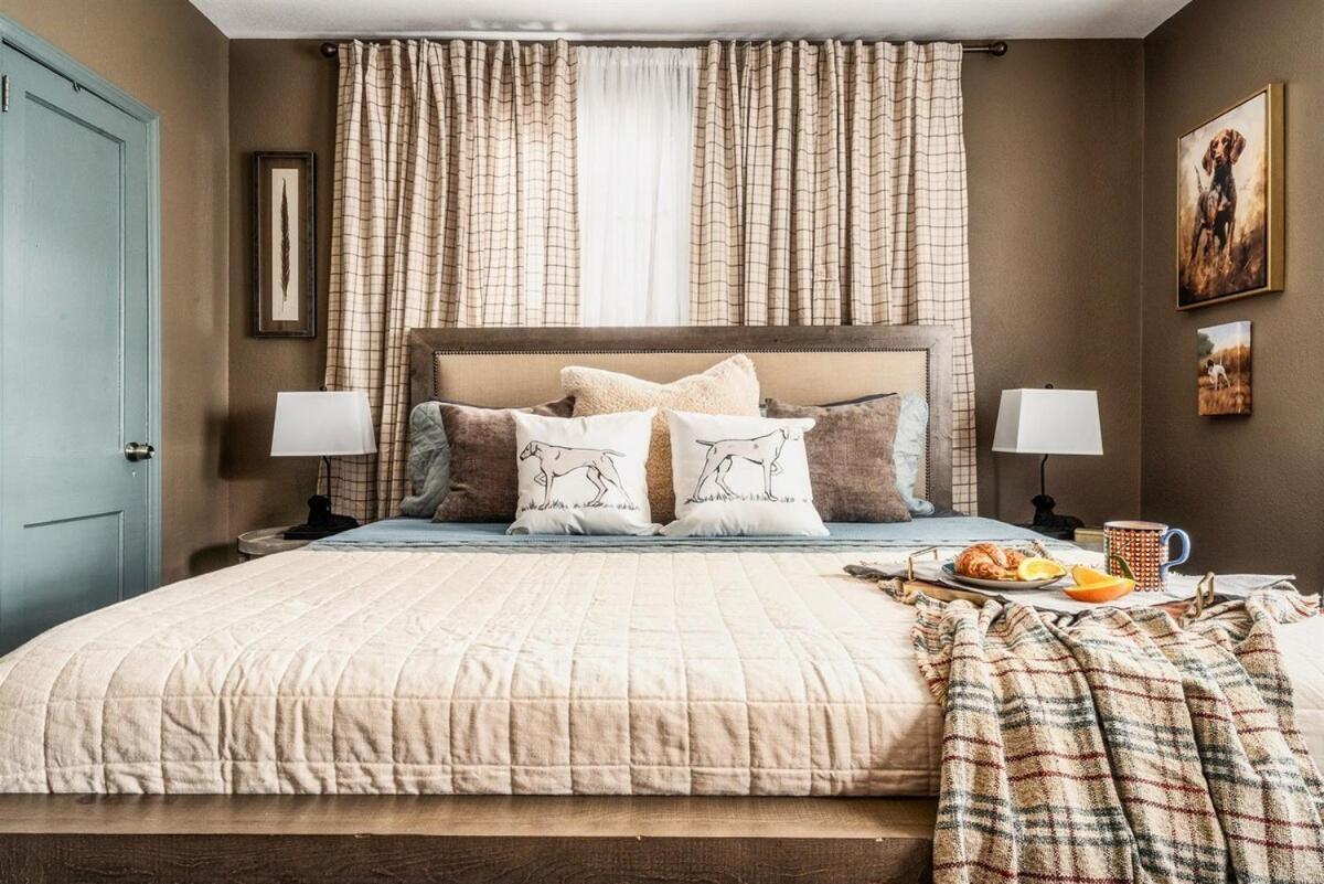 Holiday home Book Fam Clt Combo Duplex Near Uptown & Breweries! *